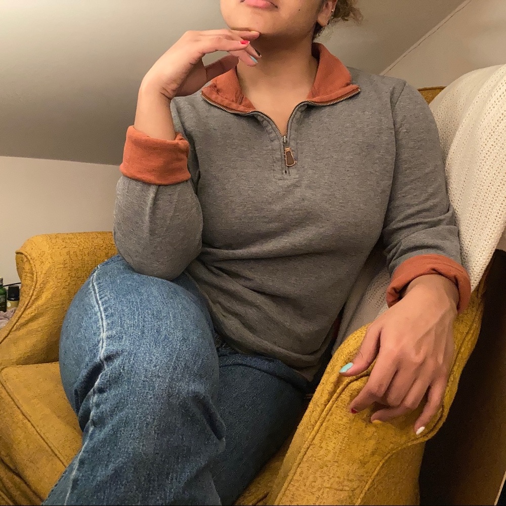 GRAY/BURNT ORANGE BANANA REPUBLIC QUARTER ZIP